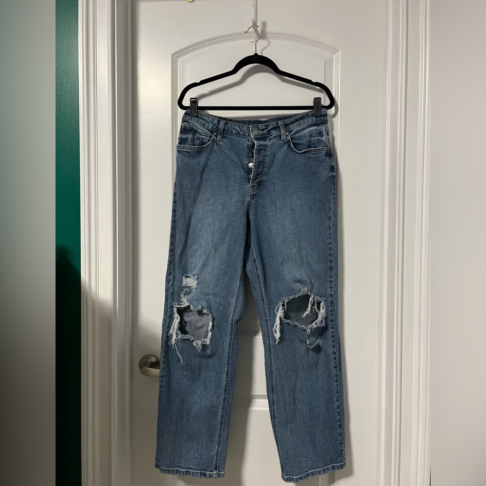 Wild Fable, distressed straight leg Jean